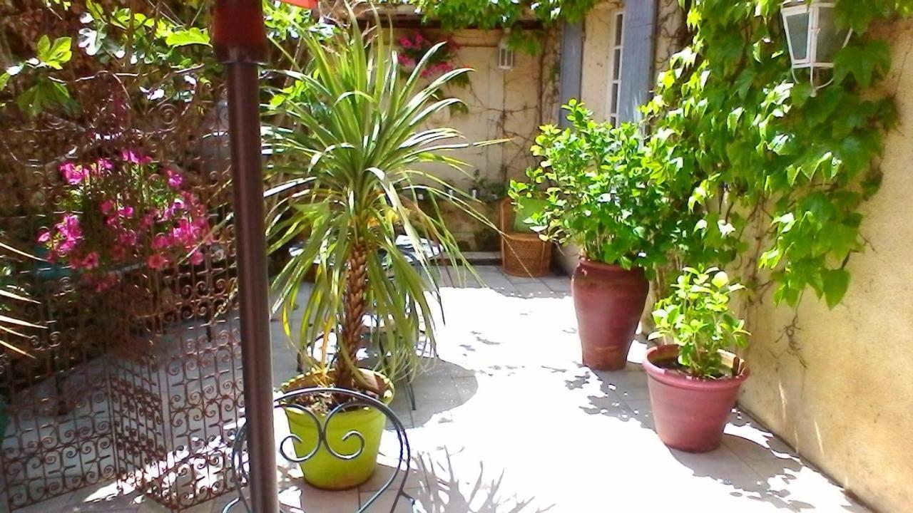 Le Domaine De La Lezardiere B&B Espiet Buitenkant foto